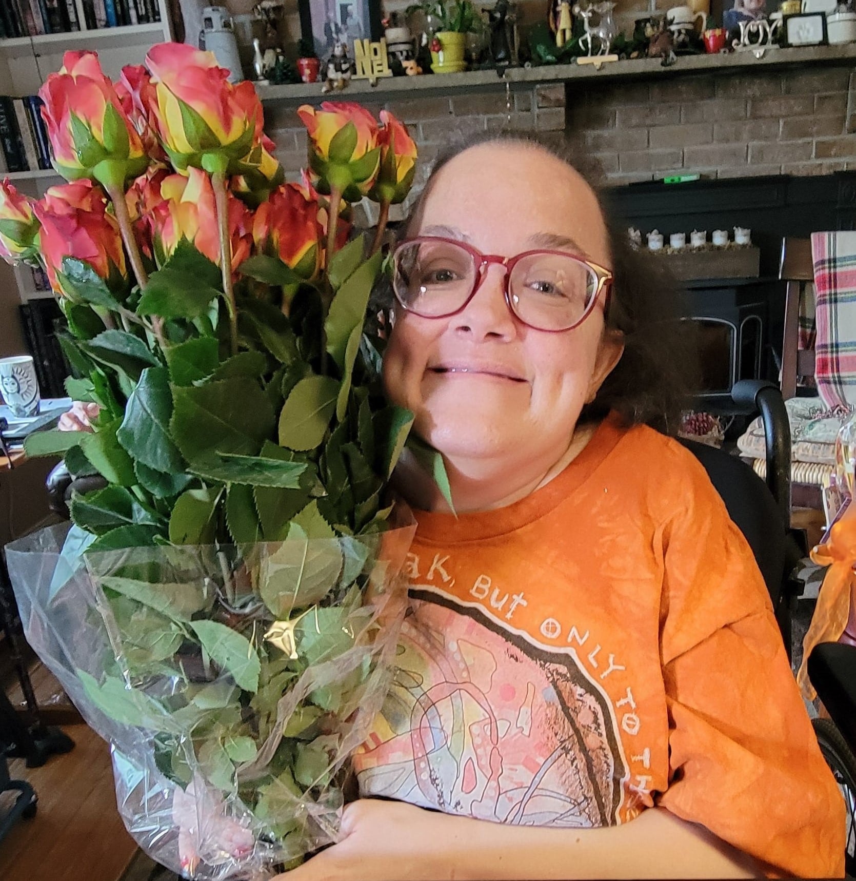 Taryn with roses at her 40th birthday